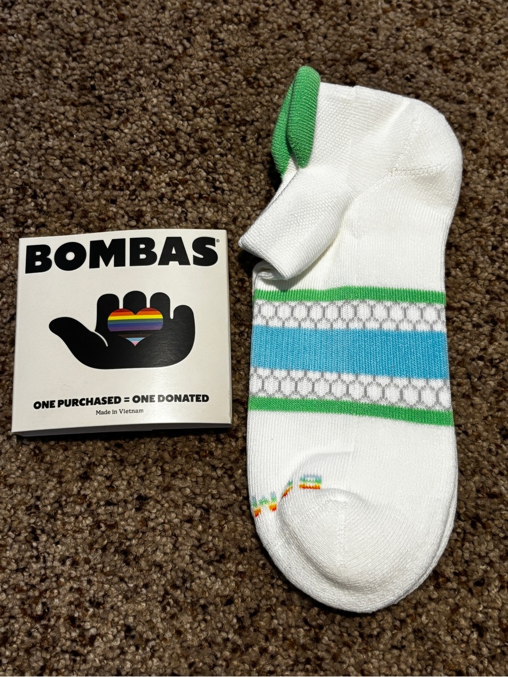 NWT Bombas 2026 Pride Socks Medium